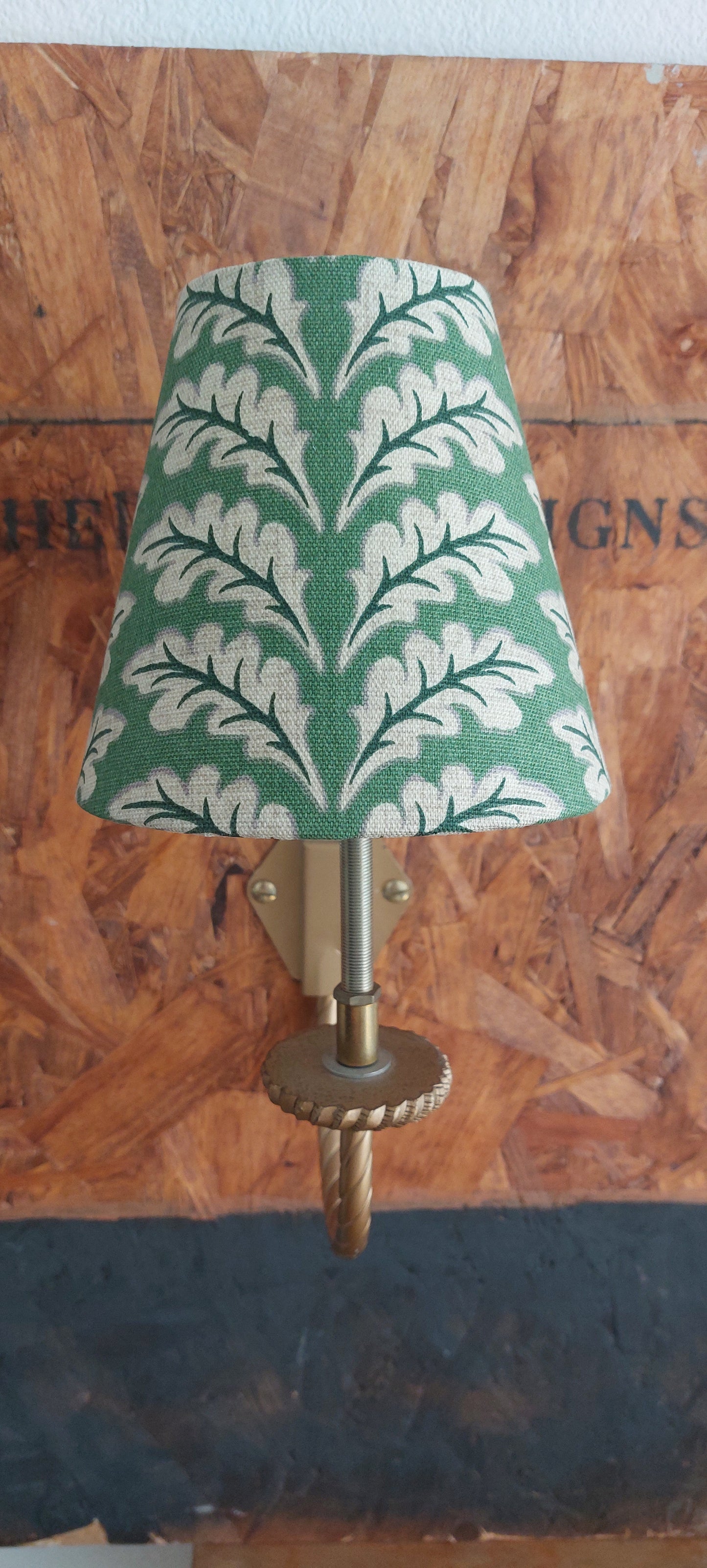 Morris Leaf Oak Green Candle Clip Lampshade Wall lights / Chandelier Oak Leaf