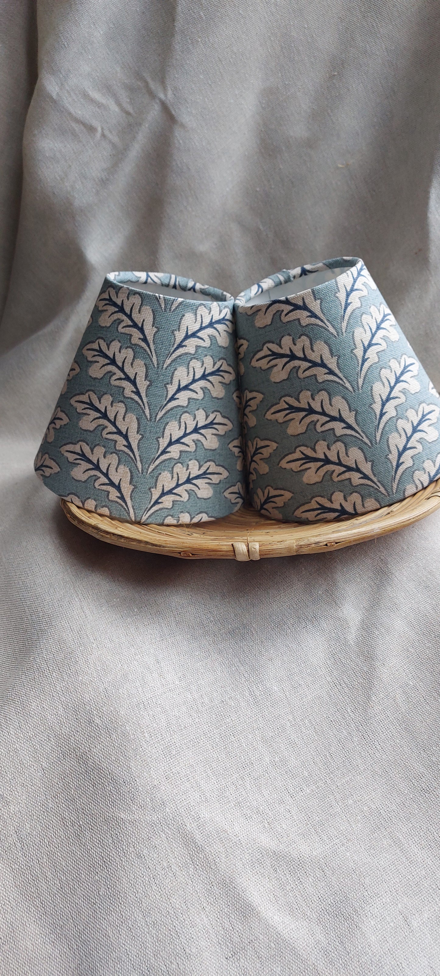 Blue Oak Morris Leaf Candle Clip Lampshade.