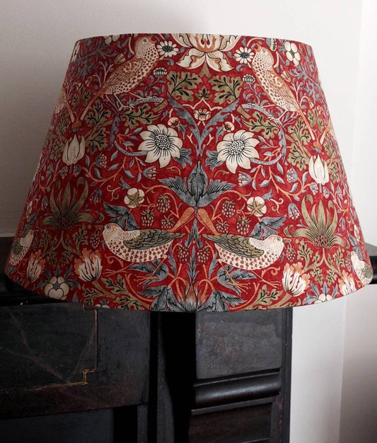 William Morris Strawberry Thief lampshade red