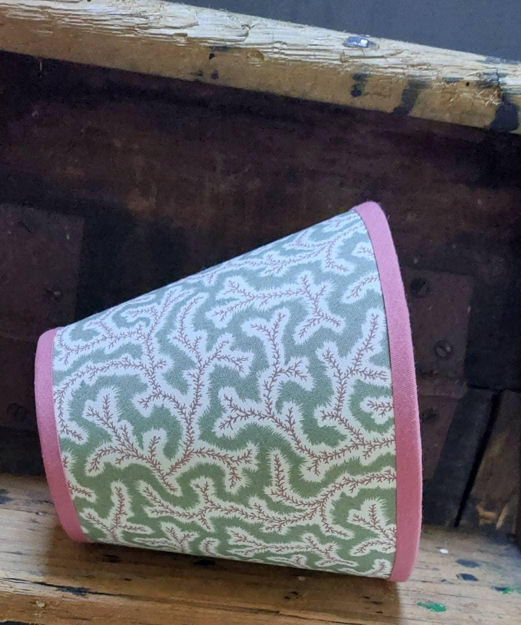 Classic Green Leaves Candle Clip