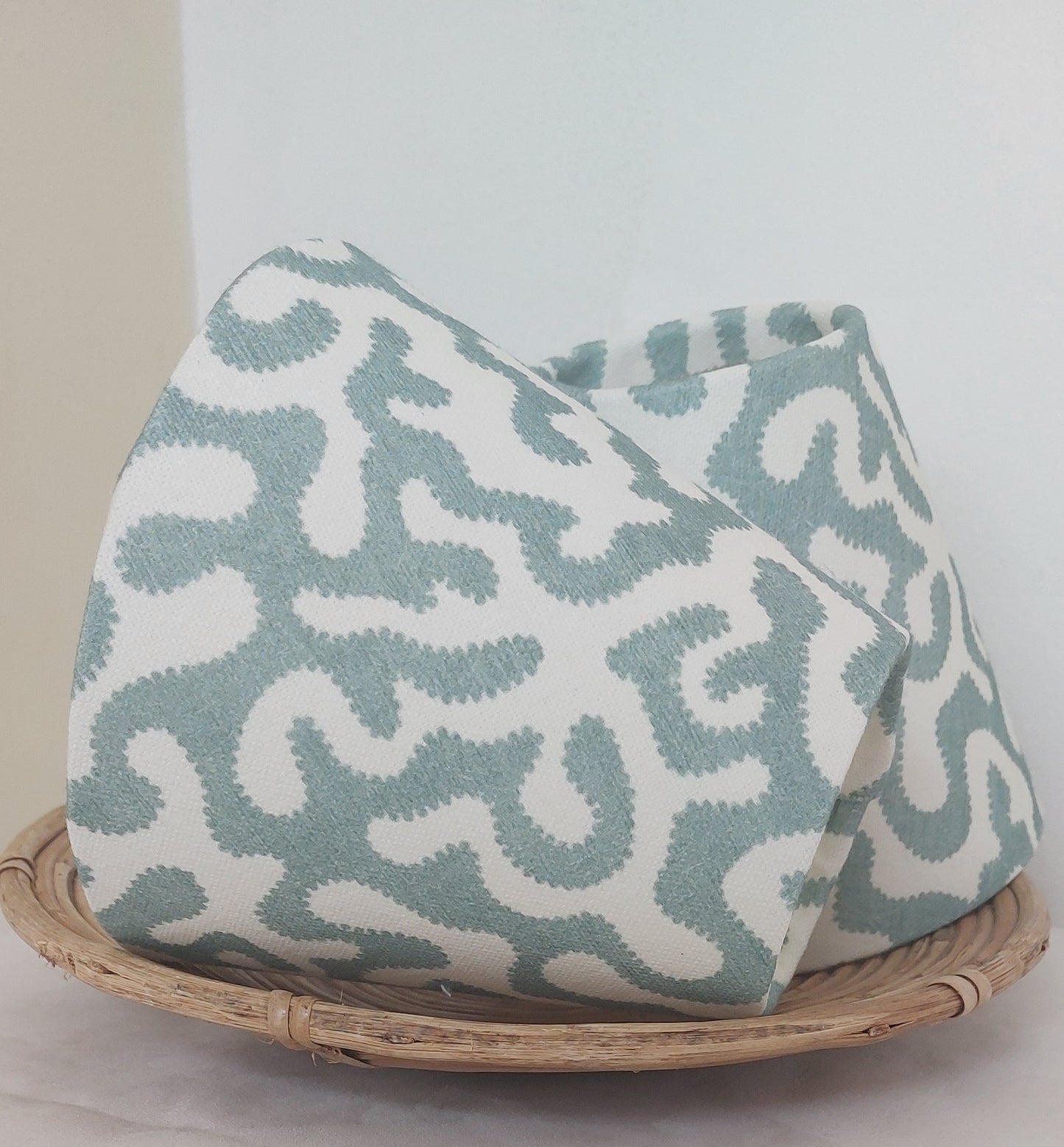 Surf squidgie pacco candle clip lampshade